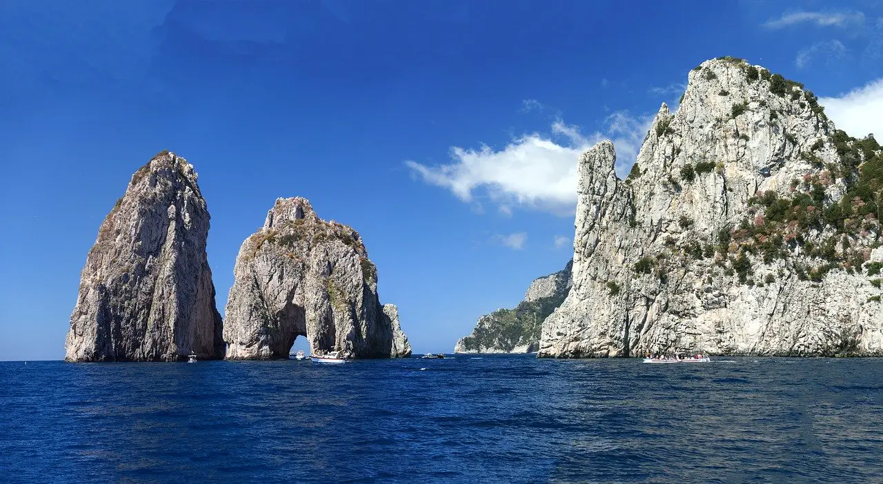 Faraglioni, capri, Italy