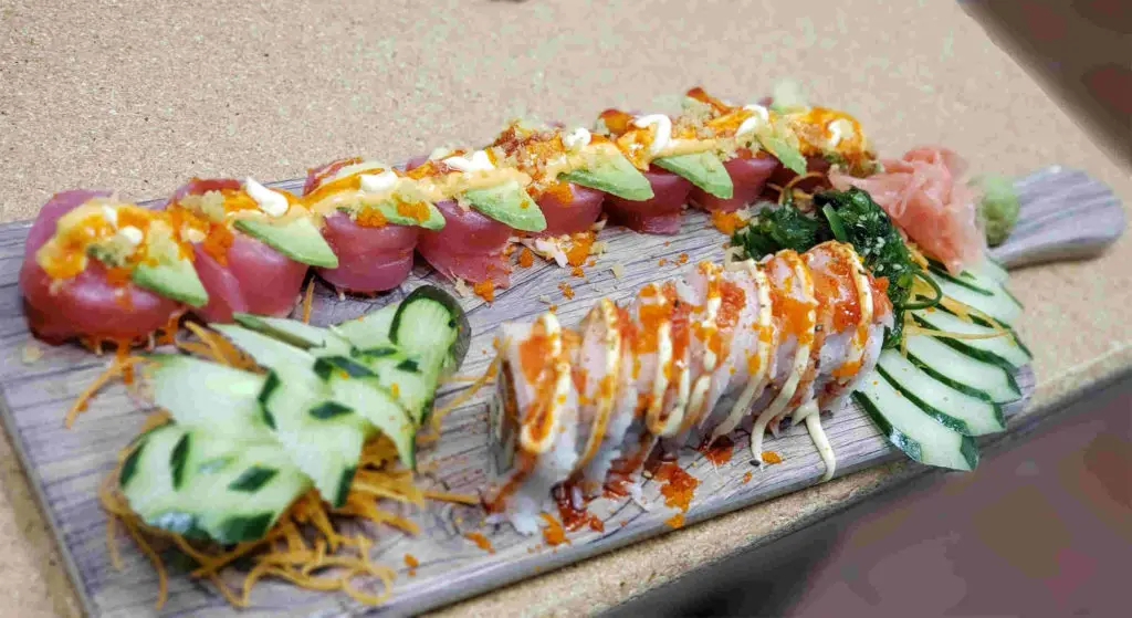 restaurants in Gainesville: Ichiban Sushi 